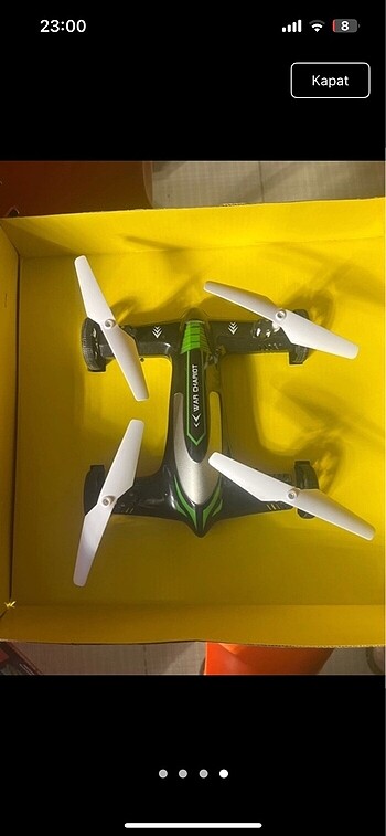 Yolda araba havada drone