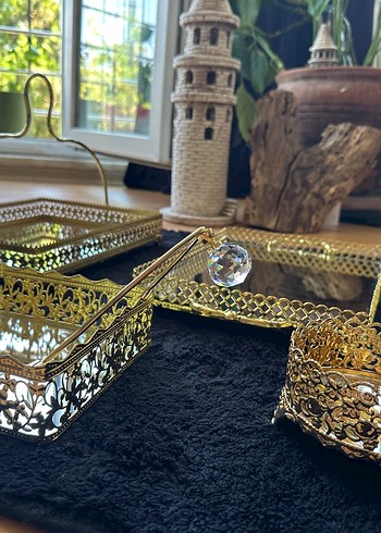Altın Renkli Aynalı Etkinlik Tepsi Takımı 5 Parça