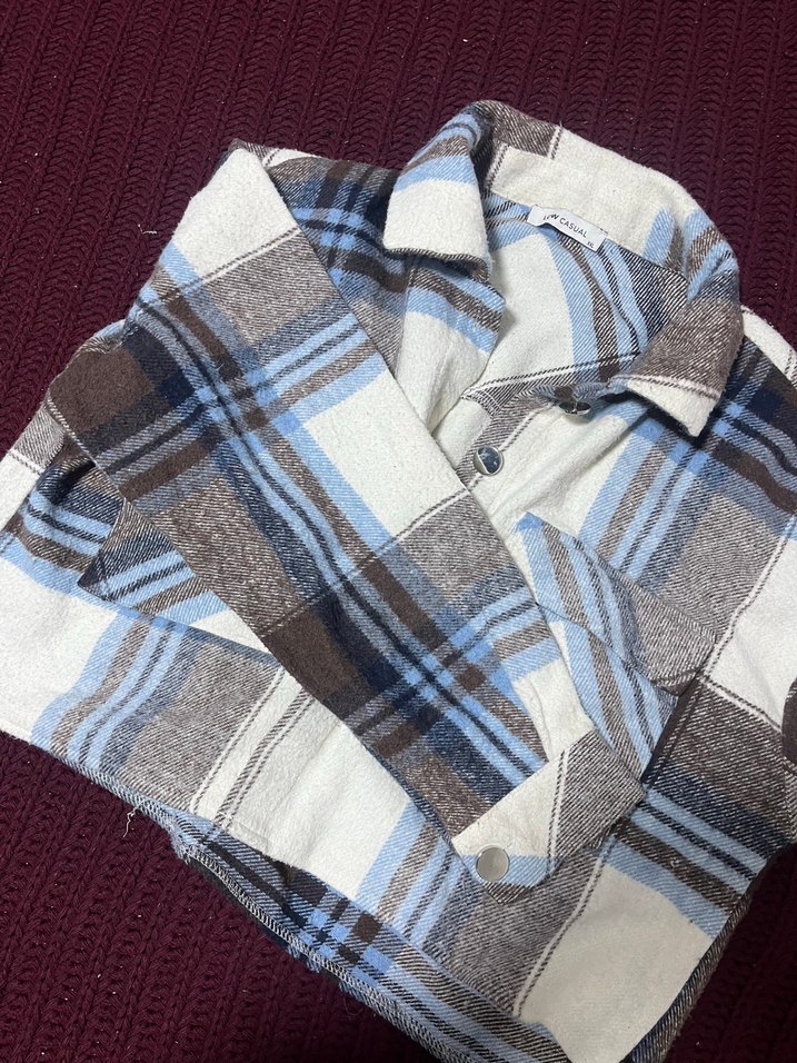 Ekose Desenli Düğmeli Kadın Gömlek - Görsel 2