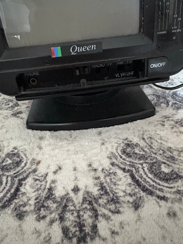 Gri Queen Mini Televizyon - Görsel 4