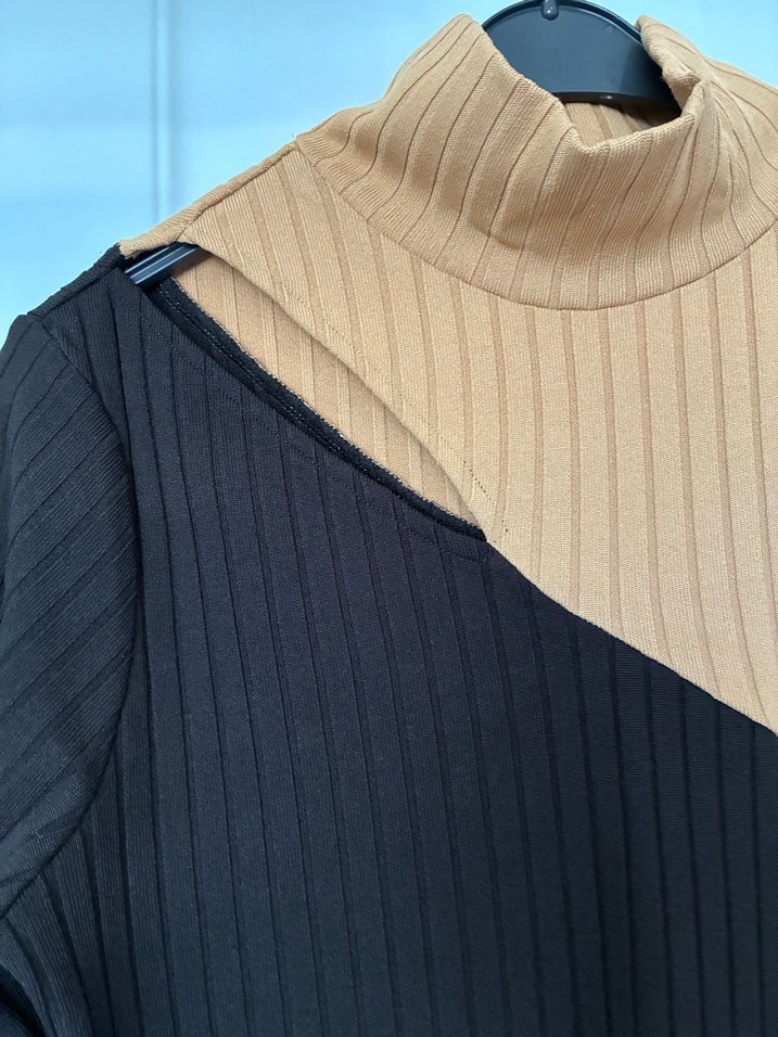 İki Renkli Uzun Örme Kadın Elbise - Görsel 2