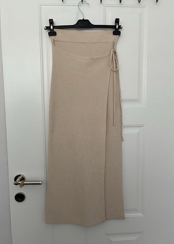 Bej Uzun Düz Kesim Kadın Etek - Görsel 2
