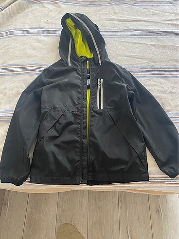 LC Waikiki LCW erkek çocuk yağmurluk