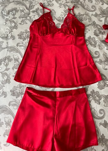 Penti Kırmızı Dantelli Mini Kadın Saten Şort Takımı