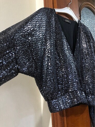 QUZU Abiye payetli crop bluz - Görsel 4