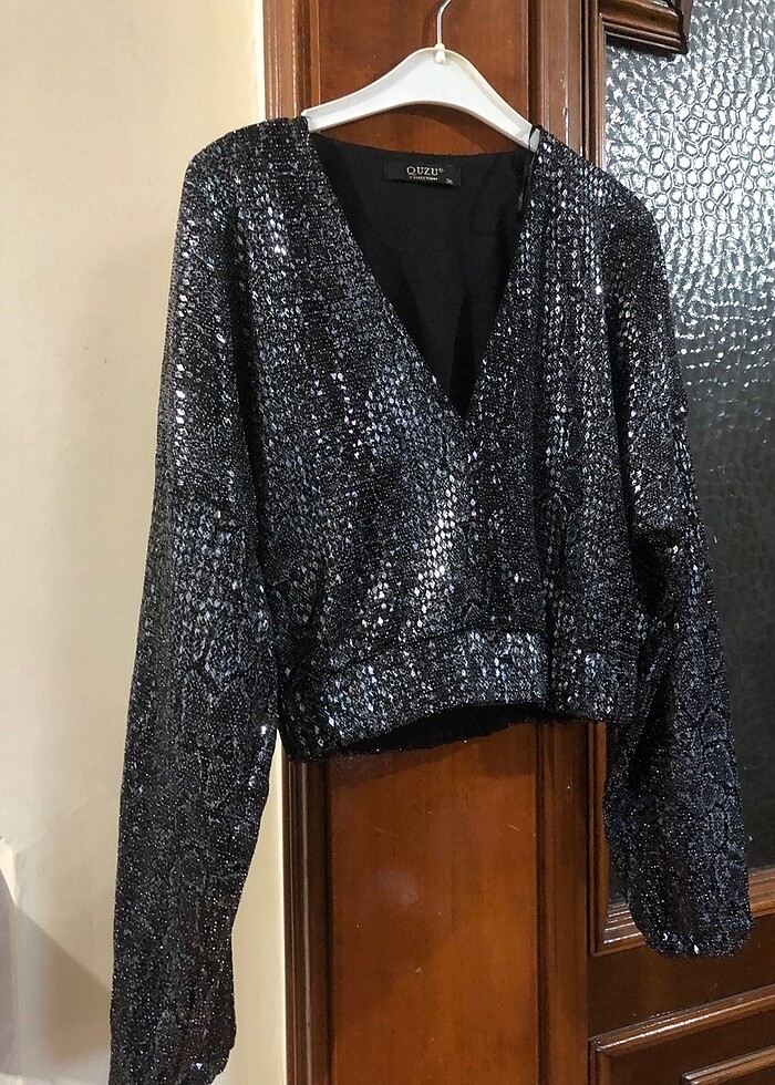 QUZU Abiye payetli crop bluz - Görsel 2