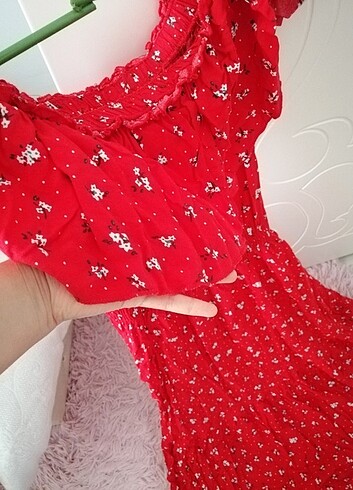 Trendyol & Milla Çiçek desenli elbise kırmızı 