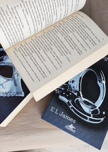 Grinin Elli Tonu - 3 kitap - Görsel 2