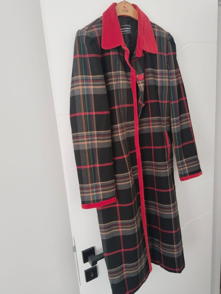 Düğmeli Uzun Ekose Kadın Kaban - Görsel 4