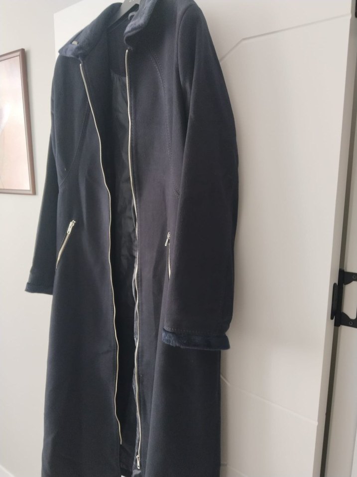 Siyah Kadın Uzun Fermuarlı Kaban - Görsel 2