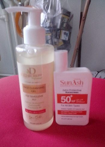 SunAsh SPF 50 Güneş Koruyucu ve Temizleme Jeli,, ikişer adet var