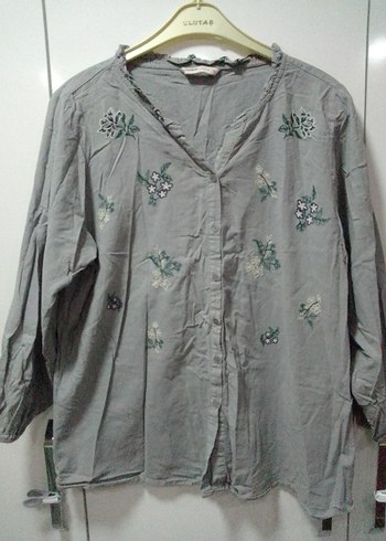 HÂKİ YEŞİL LCWAİKİKİ 50 BDN çiçek Nakışlı işlemeli keten Bluz - Görsel 2