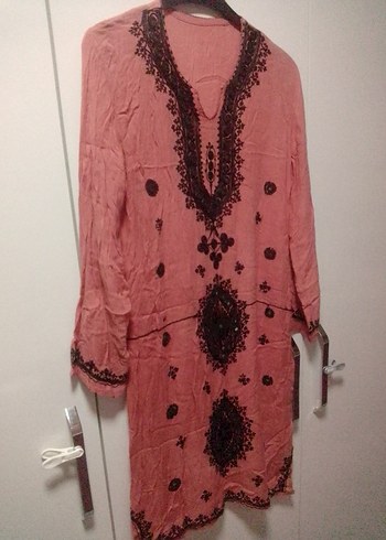 Uzun Kollu İşlemeli Boncuklu, Narçiçeği renk Bohem Tunik Elbise - Görsel 6