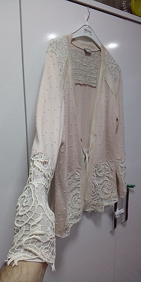 PUDRA TRİKO ÖRGÜ VE KREM DANTEL İŞLEMELİ YURTDIŞI CEKETSIFIR M/L - Görsel 4