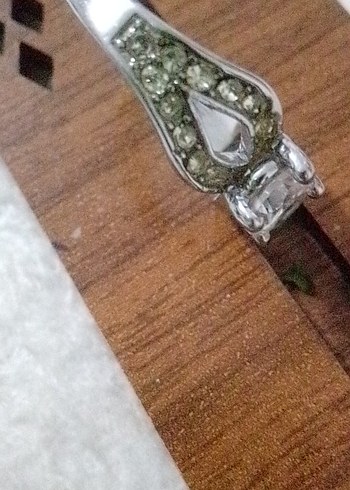 ZİRKON TEK TAŞ VE YANLARINDA MARKAZİT TAŞ KAPLAMA VE 19 ÖLÇÜDE - Görsel 4