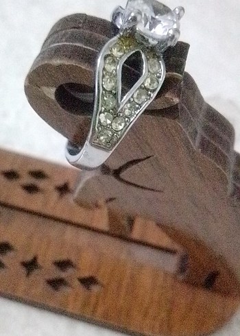 ZİRKON TEK TAŞ VE YANLARINDA MARKAZİT TAŞ KAPLAMA VE 19 ÖLÇÜDE - Görsel 8