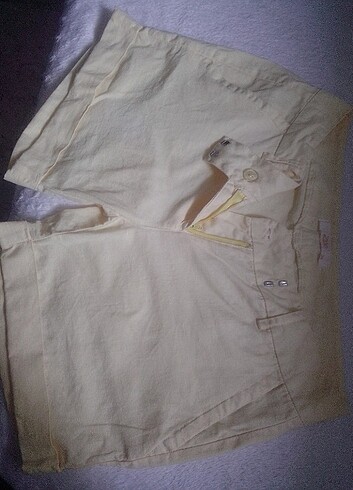 m Beden sarı Renk ZOE MARKA 38 BDN KANARYA SARISI RENGİ ŞORT PANTOLON