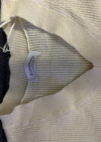 Stradivarius Kadın Sarı V Yaka Örgü Kazak