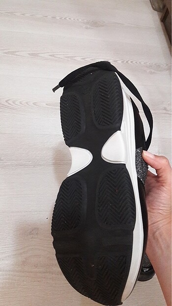 38 Beden Sıfır ürün 38 numara sneaker