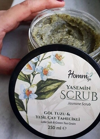  Yasemin Scrup Hommbitkisel