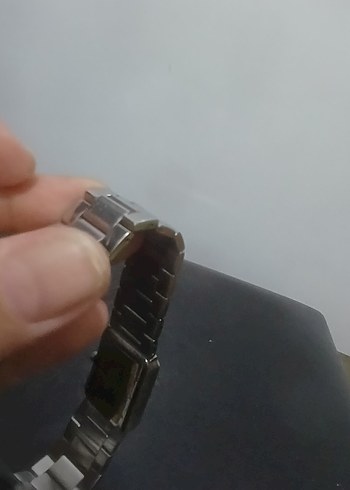 Diğer taşlı erkek saati