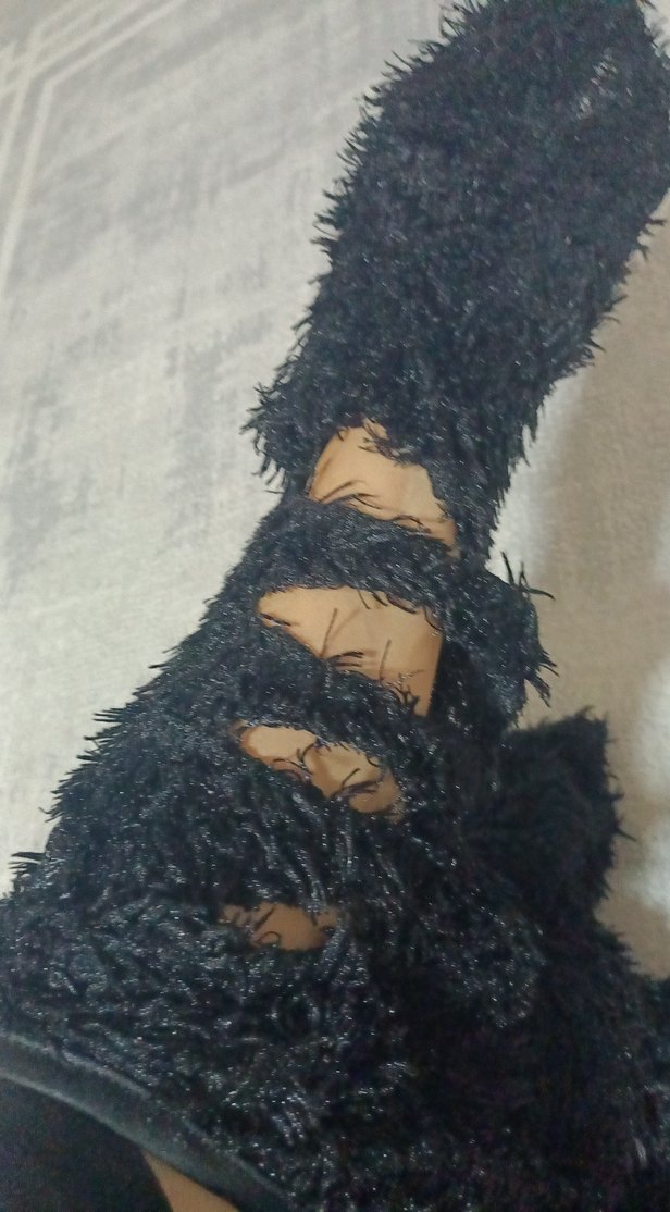 Kadın Siyah Kürk Detaylı Triko - Görsel 2