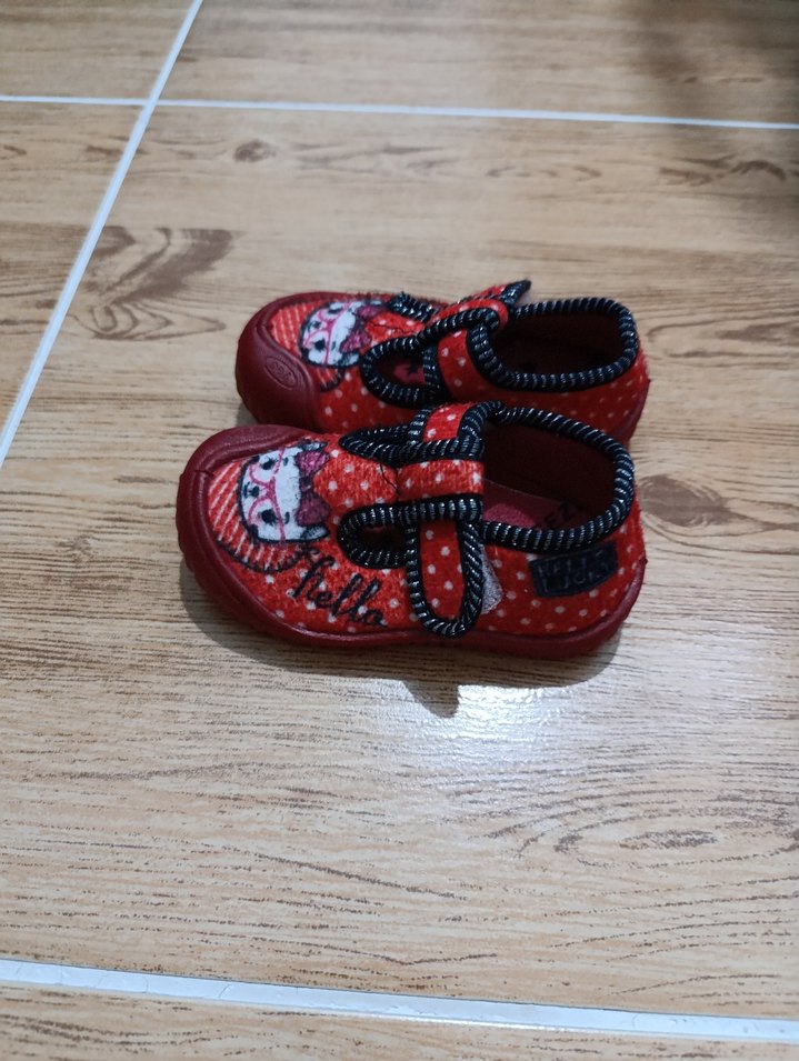 Kız Bebek Kırmızı Nakışlı ev ayakkabısı panduf - Görsel 2