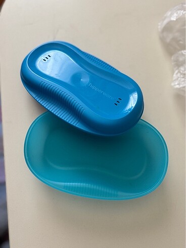 Tupperware mikrolezzet kabı