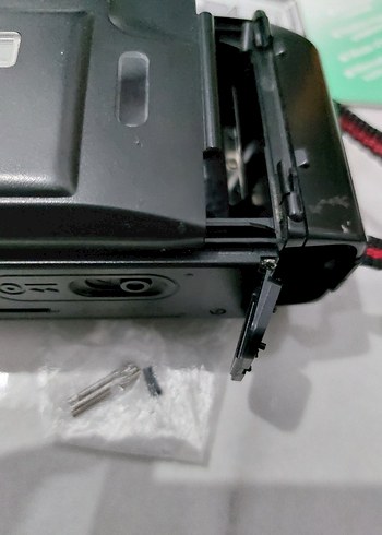 Diğer Yashica AF-i2 Siyah Filmli Kamera Arka kapak ve pil kapağı arıza