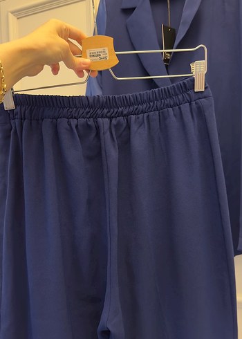 Mavi Çiçek Detaylı Uzun Kadın Takım - Görsel 8