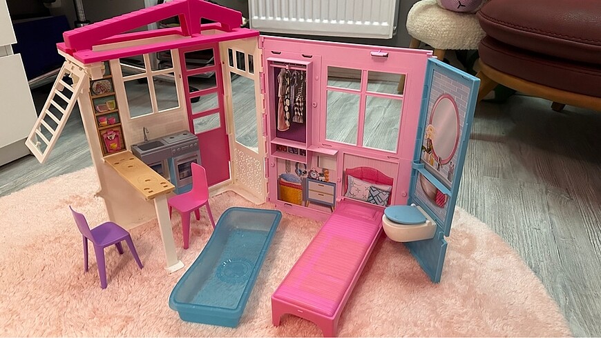  Beden Renk Barbie Evi