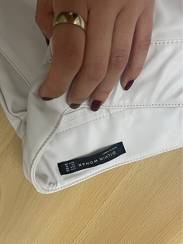 Dilvin deri beyaz kalem etek - Görsel 5