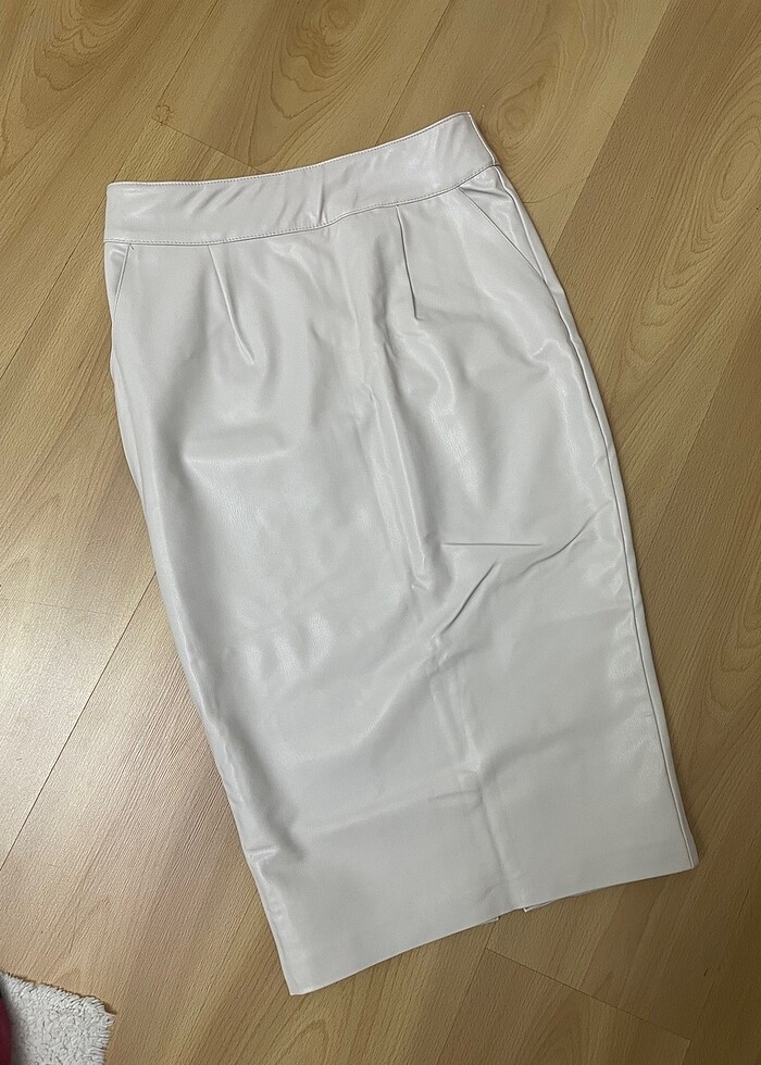 Dilvin deri beyaz kalem etek - Görsel 3