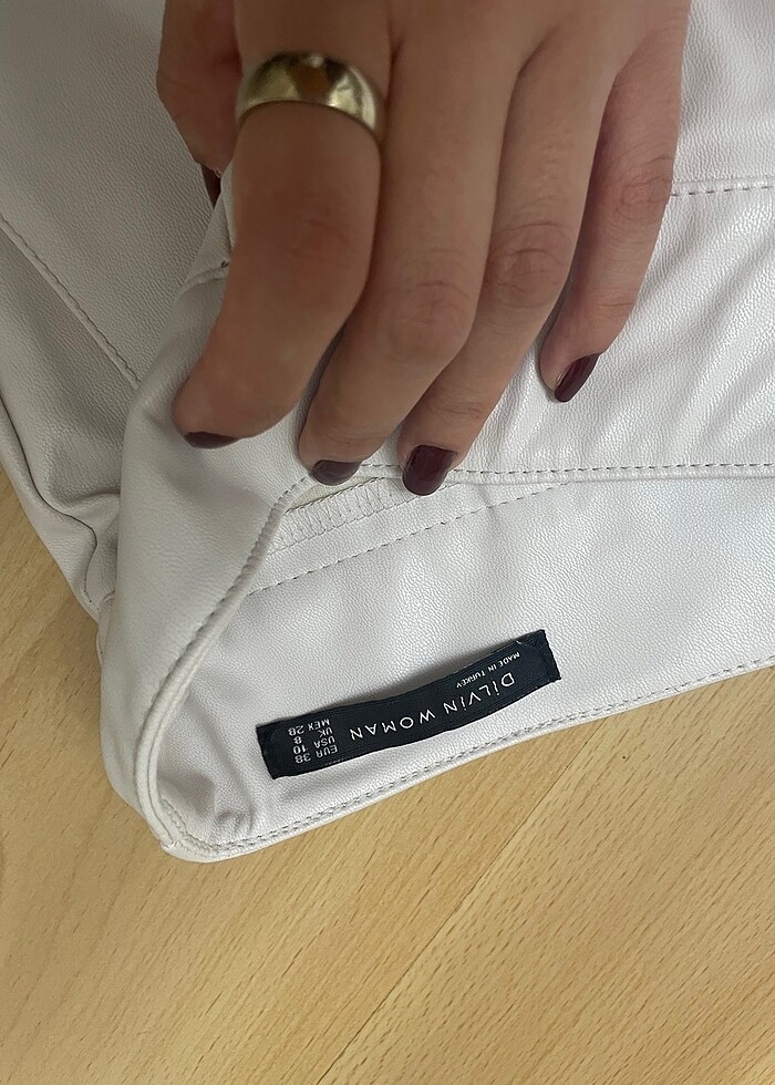 Dilvin deri beyaz kalem etek - Görsel 5