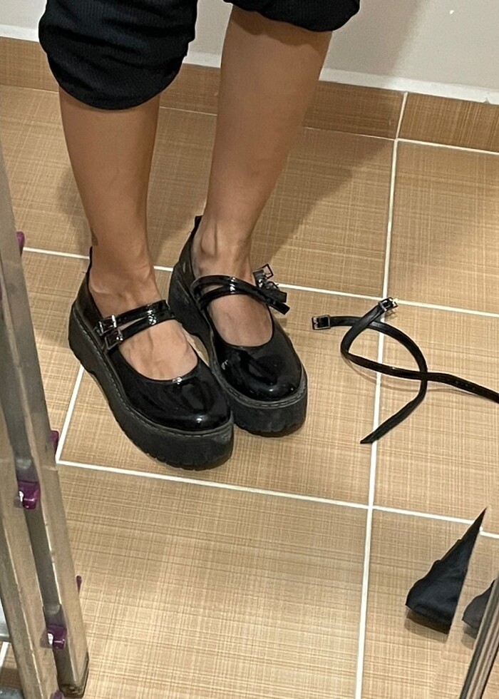 Siyah rugan ayakkabı - Görsel 2