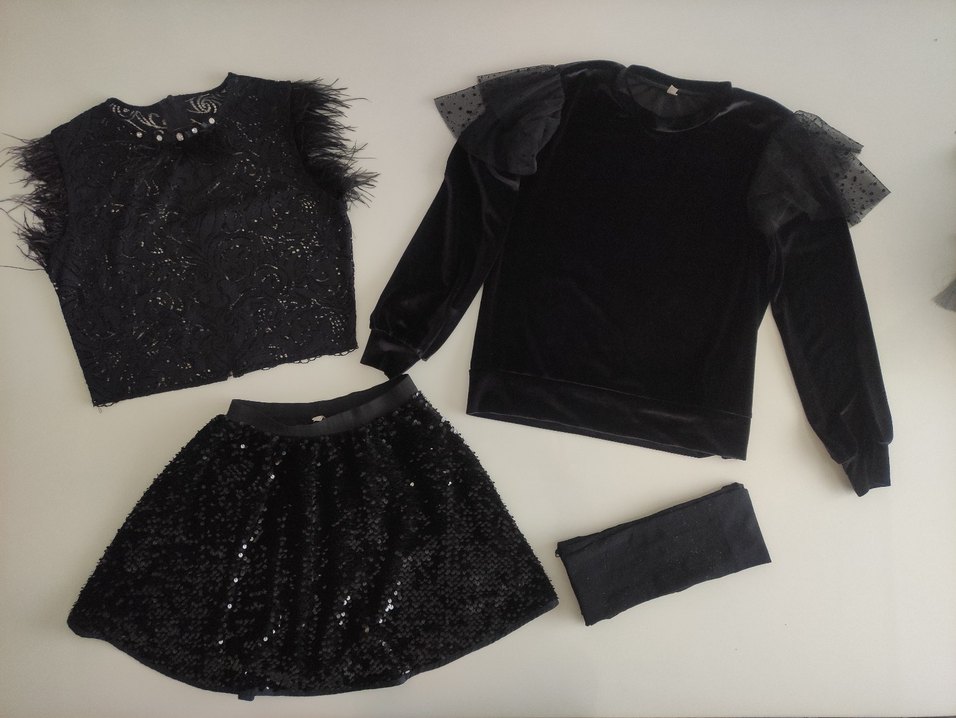 PAYETLİ ETEK + YAZLIK VE KIŞLIK ÜST + SİMLİ KÜLOTLU ÇORAP - Görsel 4