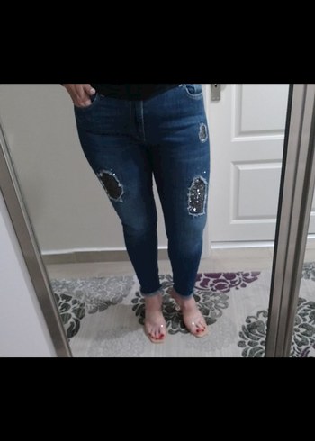 32 Beden Kadın Mavi Payetli Regular Fit Likralı Denim Pantolon