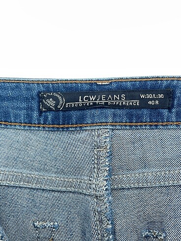 40 Beden mavi Renk LC Waikiki Jean / Kot %70 İndirimli.