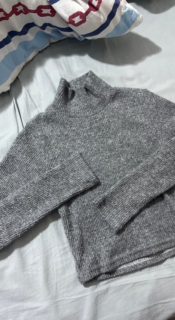 Gri Yüksek Yaka Kadın Örgü Kazak - Görsel 2