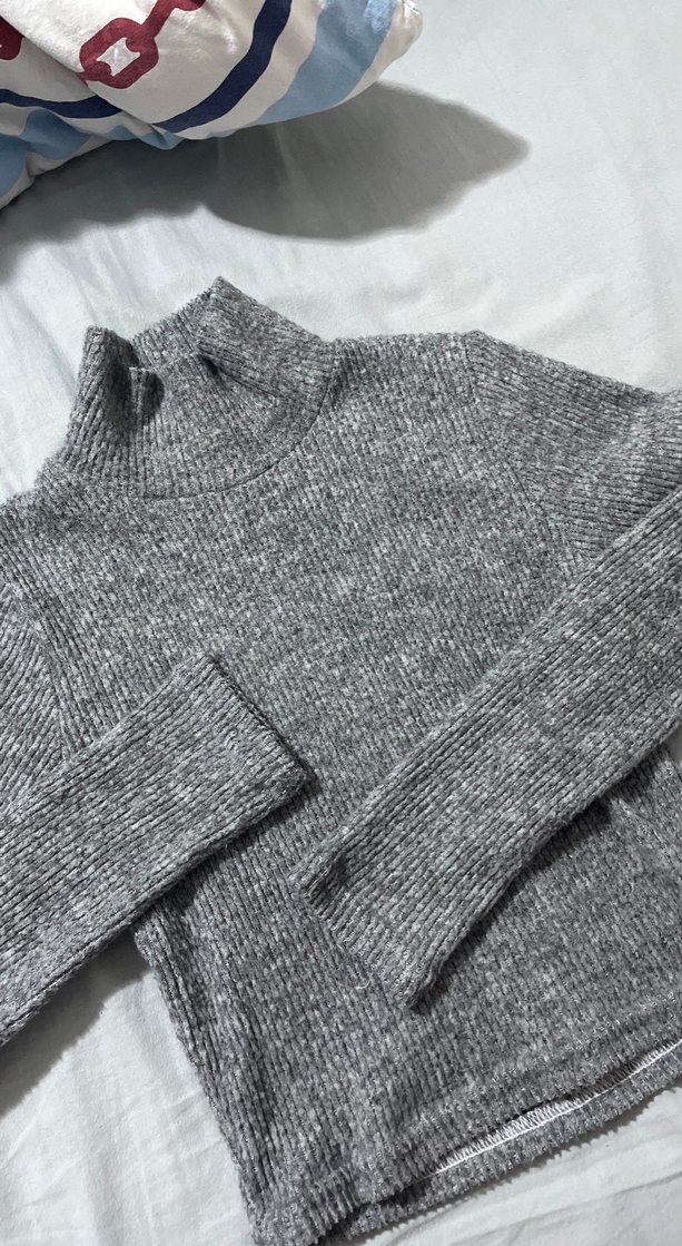 Gri Yüksek Yaka Kadın Örgü Kazak - Görsel 3