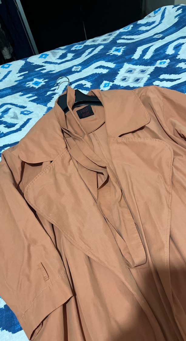 Bej Uzun Kadın Trençkot - Görsel 3