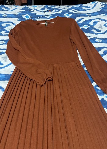 Kadın Kahverengi Piliseli Uzun Elbise - Görsel 2