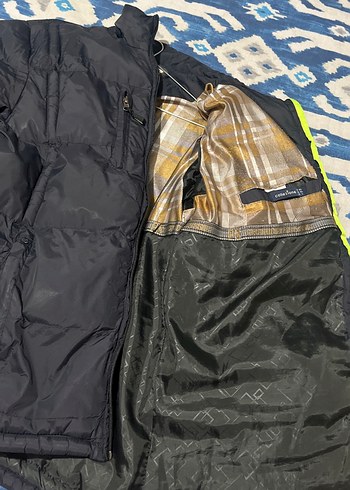 Siyah Fermuarlı Kışlık Mont - Görsel 6