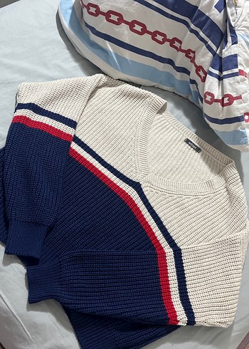 V Yaka Renkli Örgü Kadın Kazak - Görsel 2