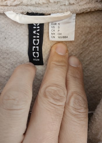 s Beden Bej Peluş Detaylı Kadın Ceket