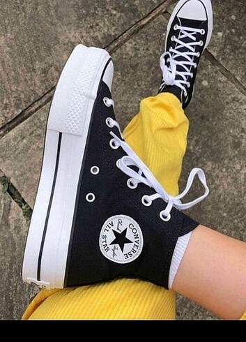40 numara Converse 