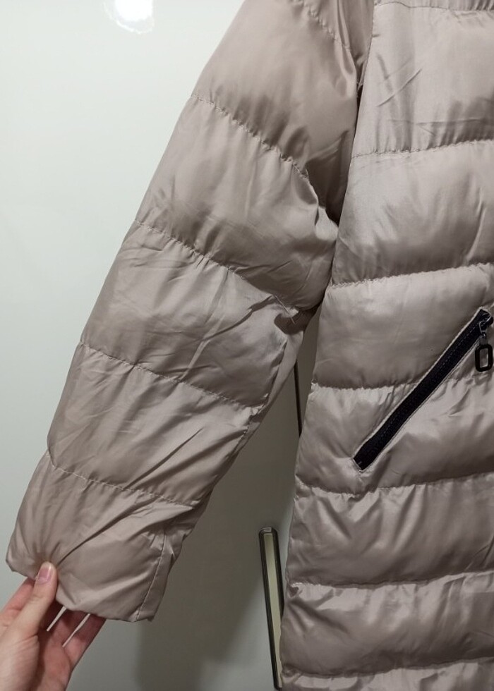 Kadın bej rengi şişme mont orta boy - Görsel 2