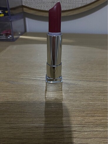 Beden Maybelline 376 pink for me