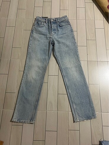 Zara straigh fit jean