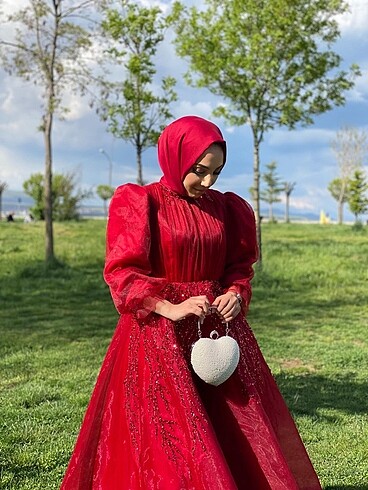 Tesettür kiralık abiye